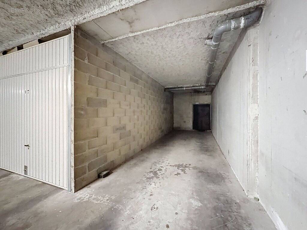 Parking à LYON-3E