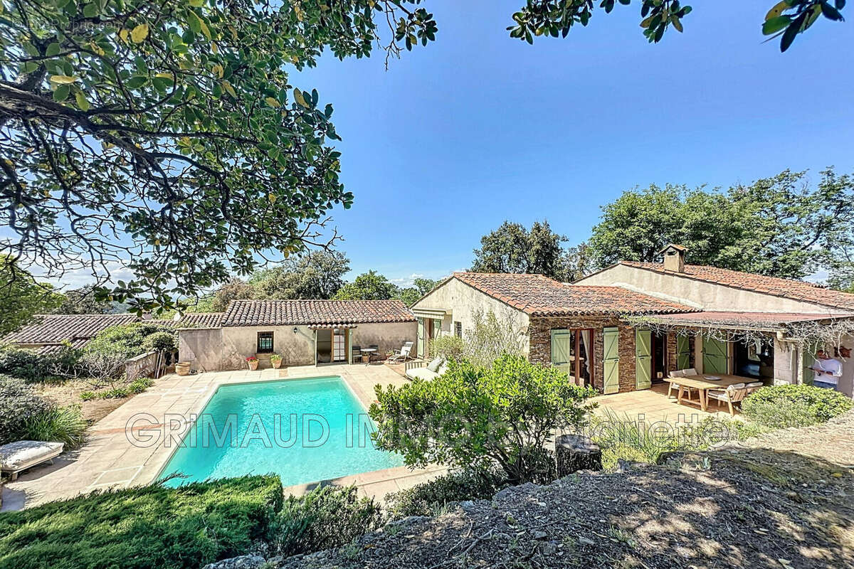 Maison à LA GARDE-FREINET