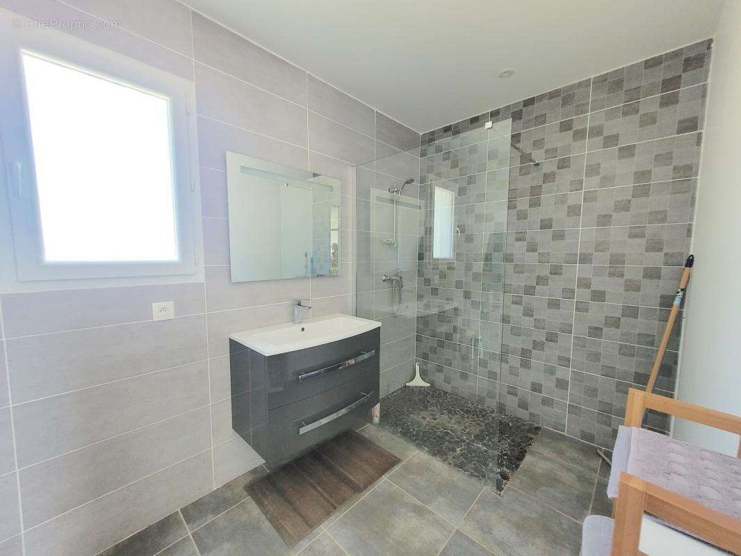 Maison 147 m² à Ensues-La-Redonne  - photo 14