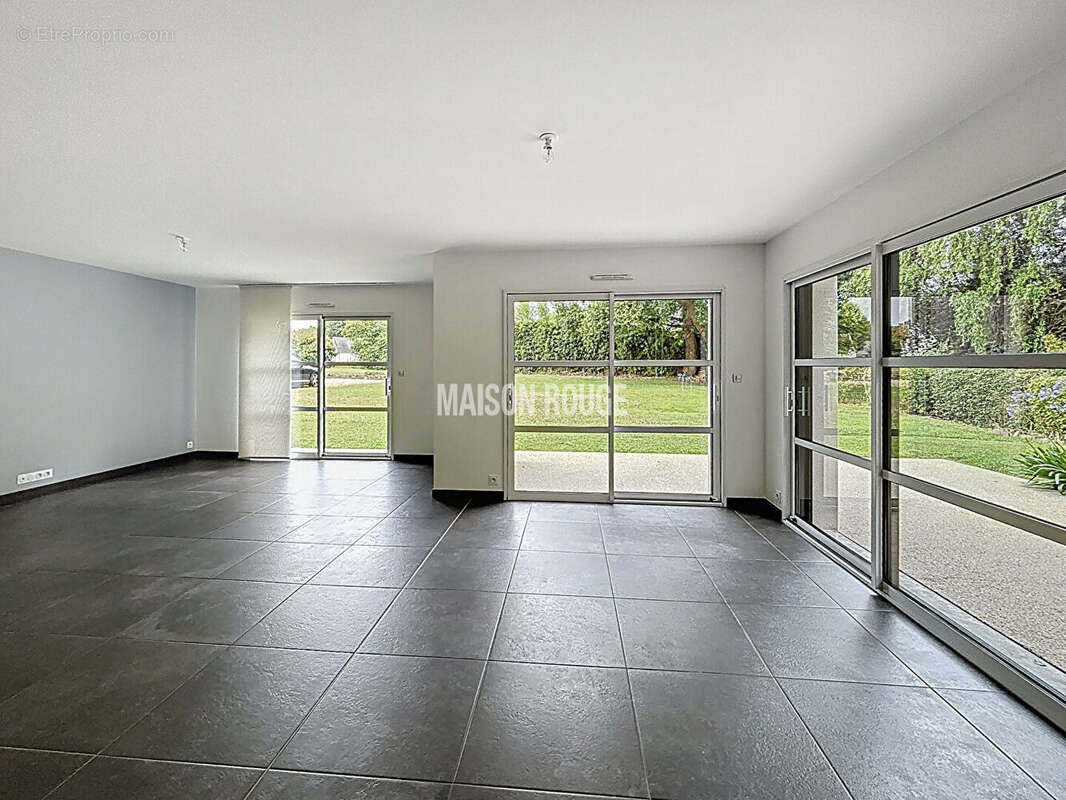 Maison à PLOUER-SUR-RANCE