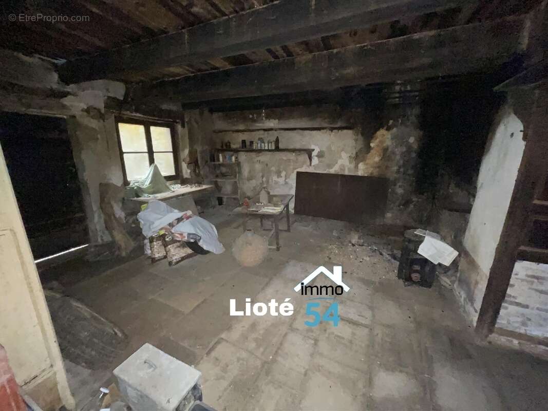 Maison à SAINT-BOINGT