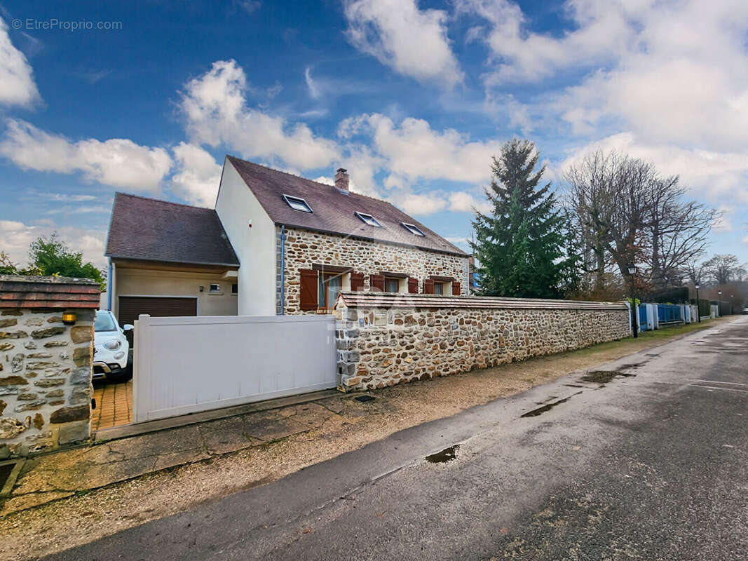Maison à SEINE-PORT
