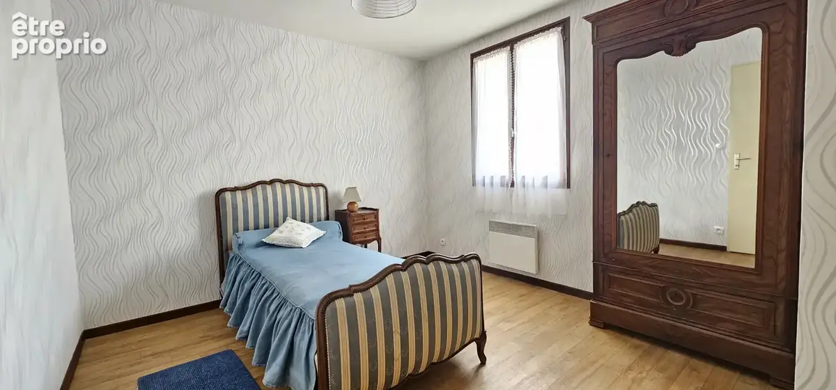 Maison de plain-pied avec jardin arboré - Joué-lès-Tours - photo 9