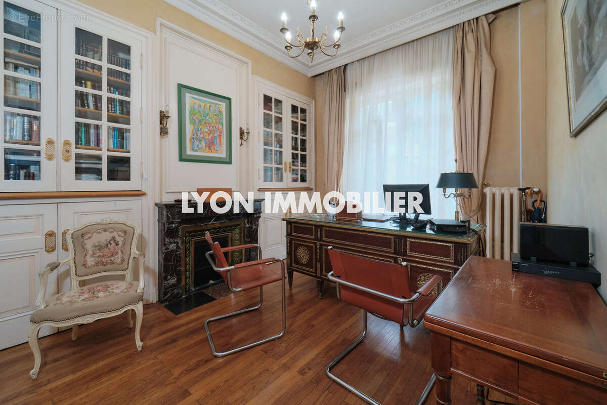 Maison à LYON-8E