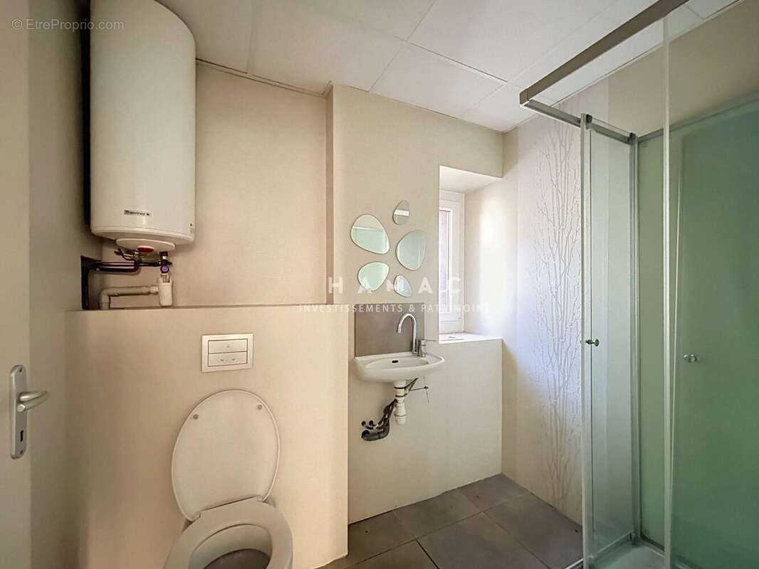 Appartement 3 pièces de 48 m² à rénover à Francheville - photo 4