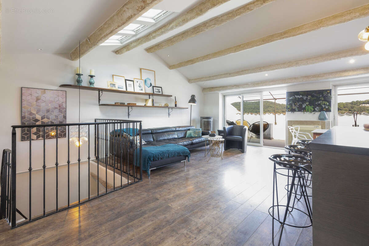 Appartement à LA GARDE-FREINET