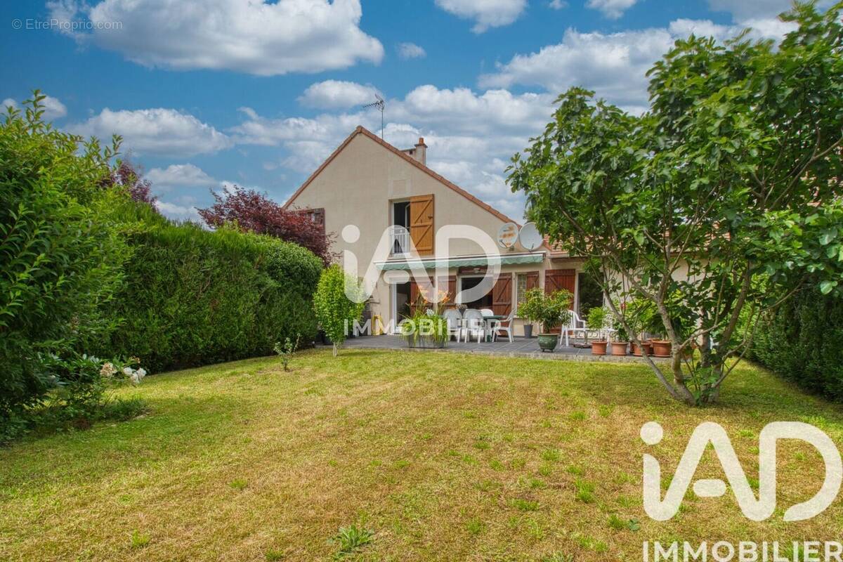 Photo 1 - Maison à SAINT-THIBAULT-DES-VIGNES