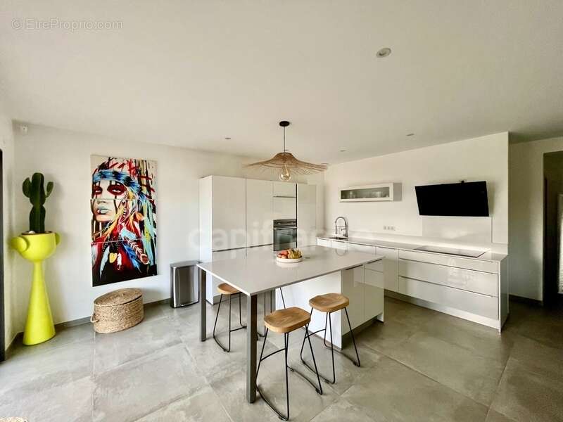 Maison à vendre contemporaine 6 pièces LA CIOTAT (13) - photo 10