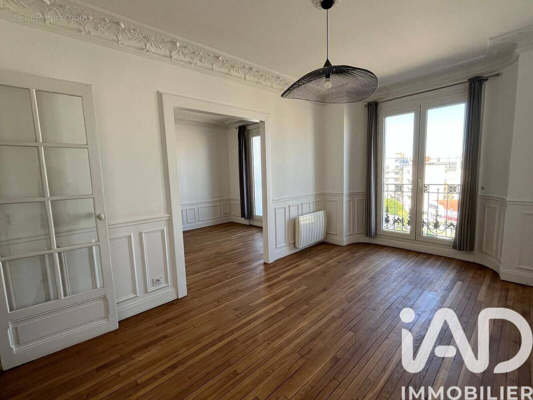 Photo 1 - Appartement à COURBEVOIE