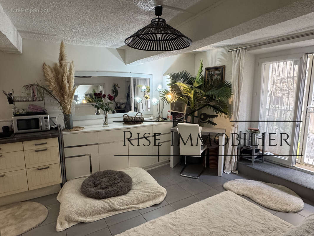 Maison à LEZIGNAN-CORBIERES