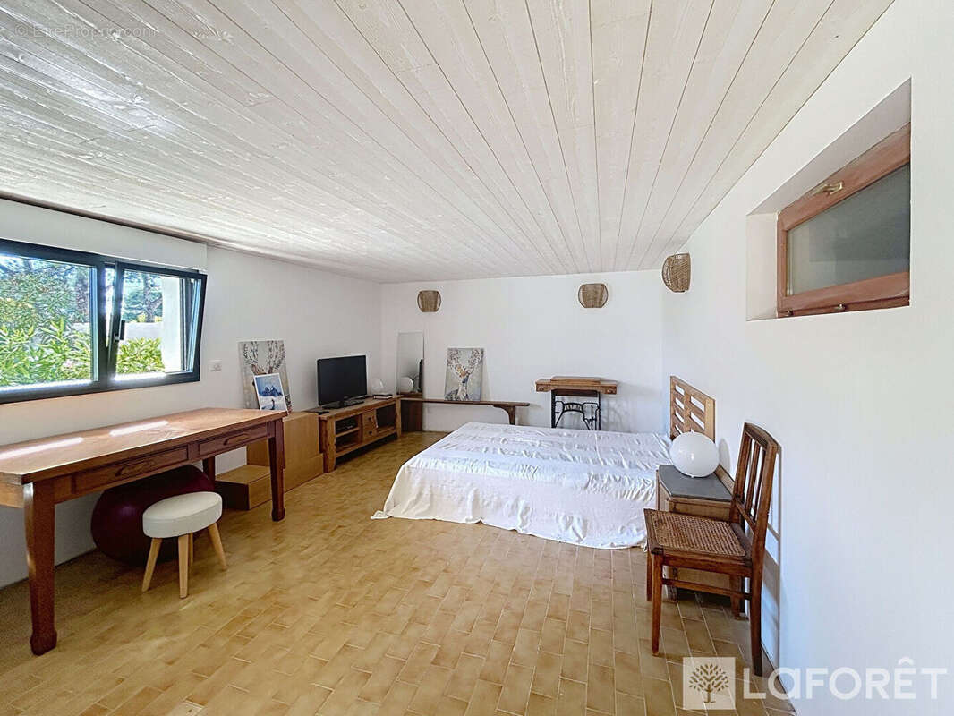 Maison à SAUSSET-LES-PINS