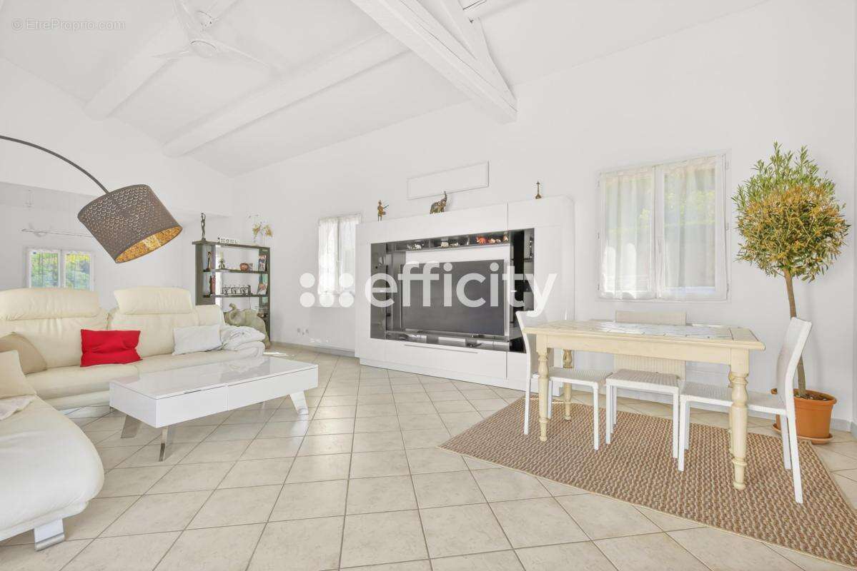 Maison 173 m² à Aix-En-Provence  - photo 12