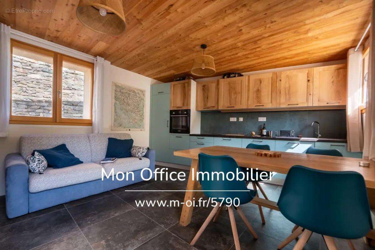 Référence : 5790-MTE. - Maison de Type 3- 66 m². Totalement rénovée - La Rua - photo 4