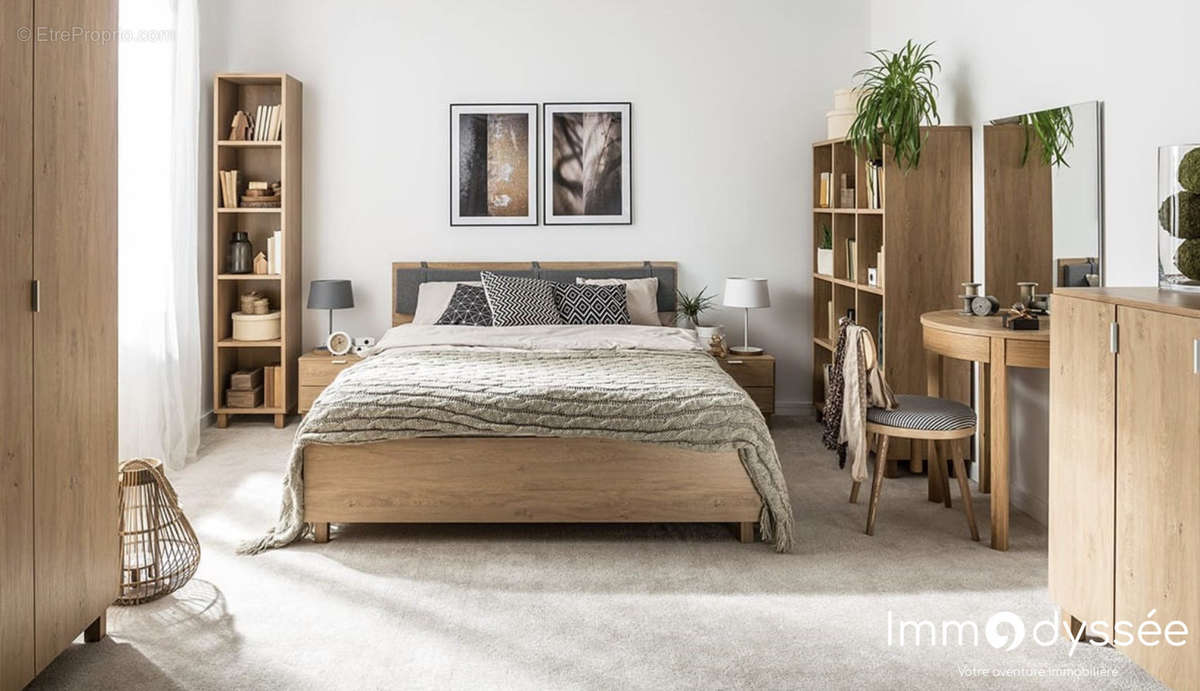 Maison à SAINT-THIBAULT-DES-VIGNES