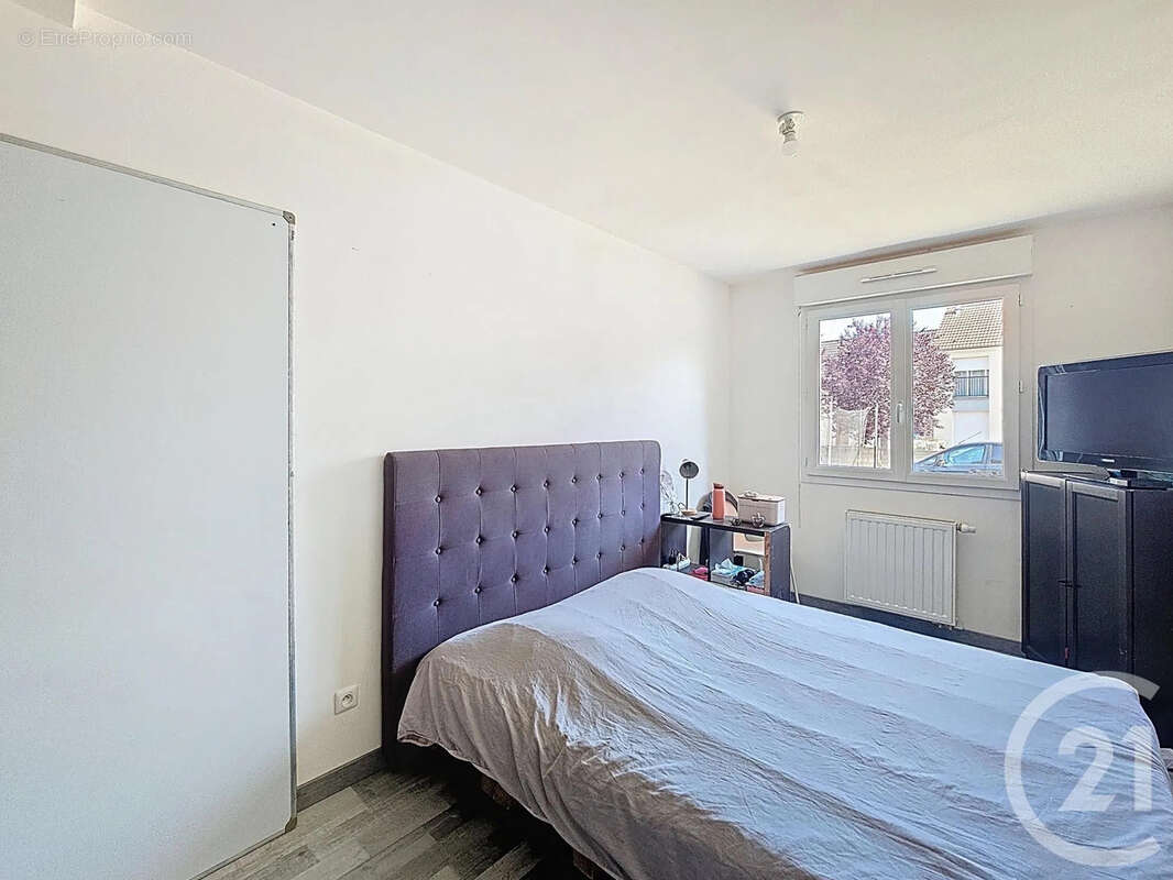 Maison à CHAUMES-EN-BRIE