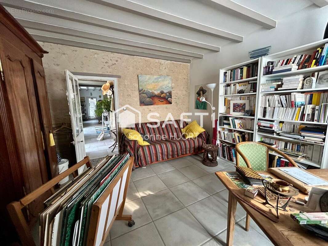 Maison 115 m² à Coulonges-Sur-L'autize  - photo 4