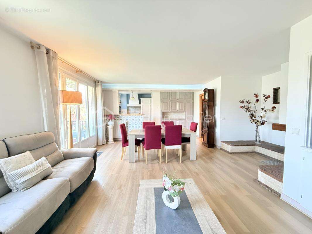 Appartement à NEUILLY-PLAISANCE