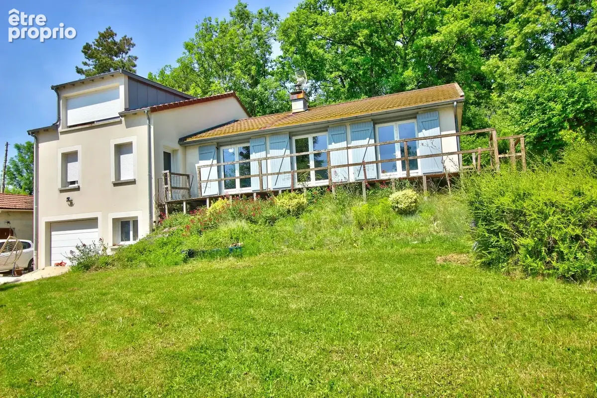 Maison à MONTOILLOT