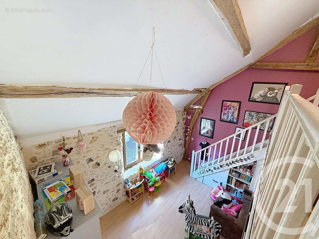 Maison à LOUAN-VILLEGRUIS-FONTAINE