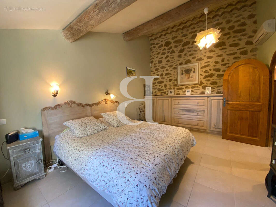 Maison à VAISON-LA-ROMAINE
