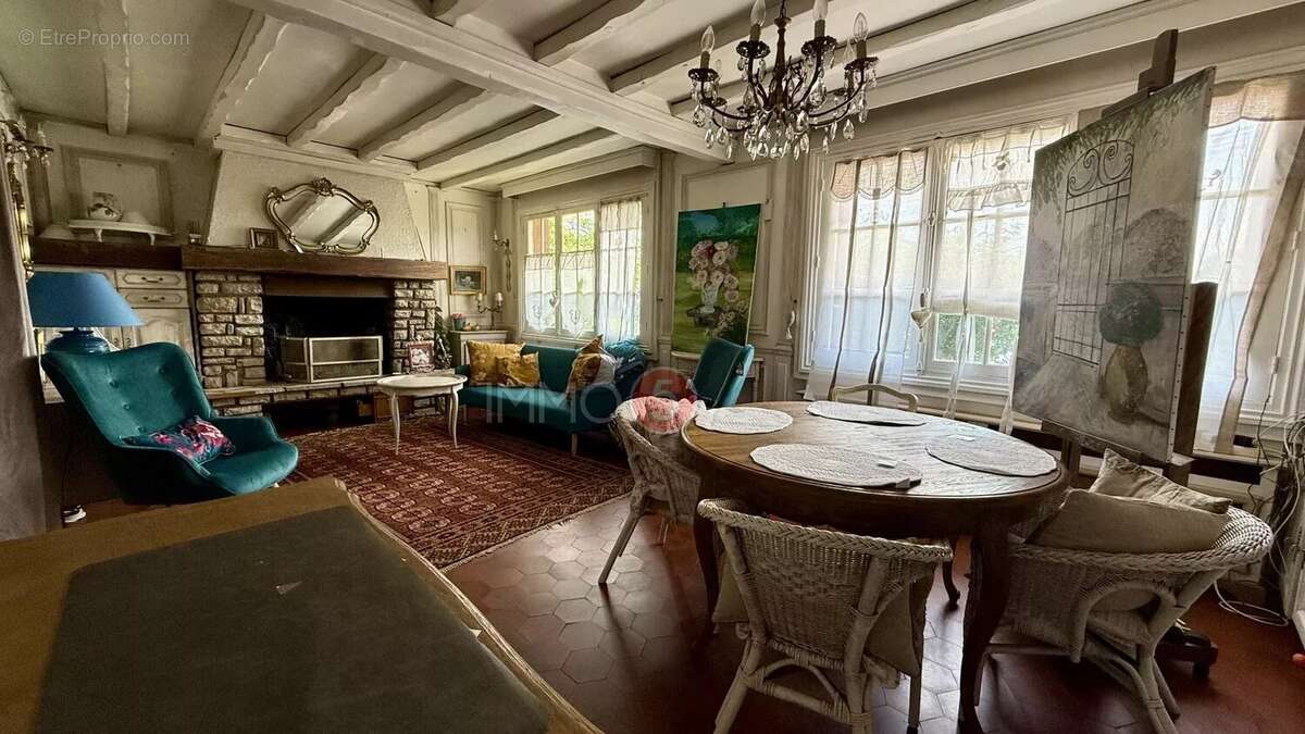 Maison à LIVRY-GARGAN