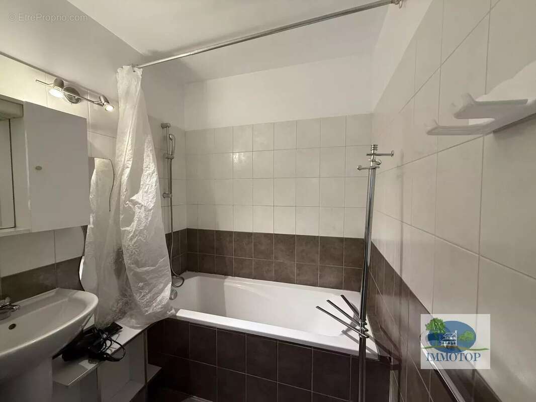 Appartement à ROQUEBRUNE-CAP-MARTIN