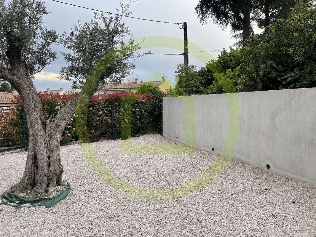 Appartement à SAINT-JEAN-DE-VEDAS