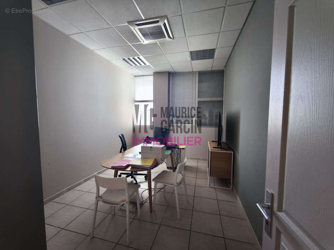 Commerce à CARPENTRAS