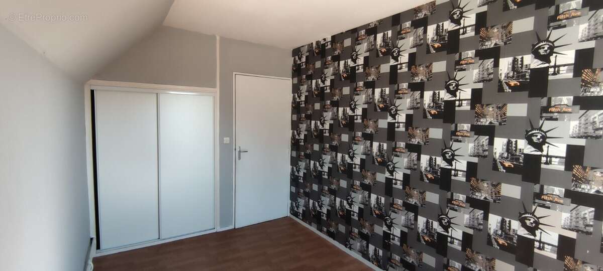 Appartement à BORNEL