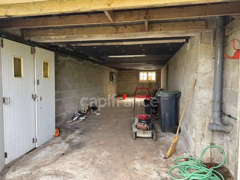 Maison à POULLAOUEN