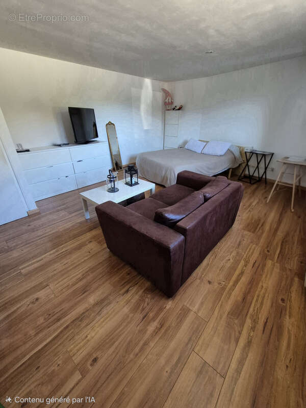 Maison à SCIENTRIER