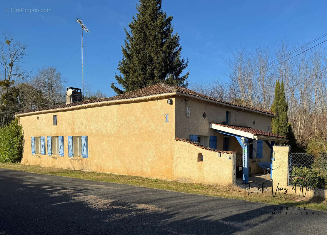 EXTÉRIEUR  - Maison à BAZAS