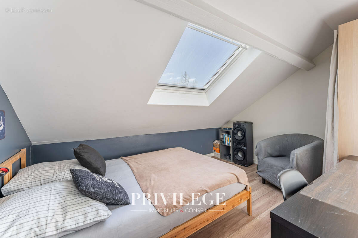 Maison à CHAMPAGNE-AU-MONT-D'OR