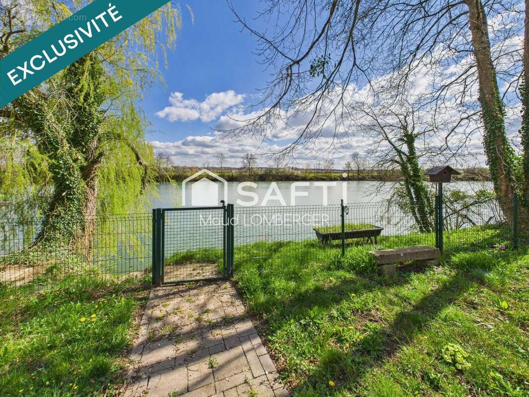 Photo 2 - Maison à ARC-LES-GRAY