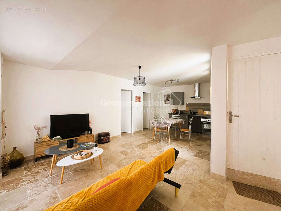 Appartement à NOVES