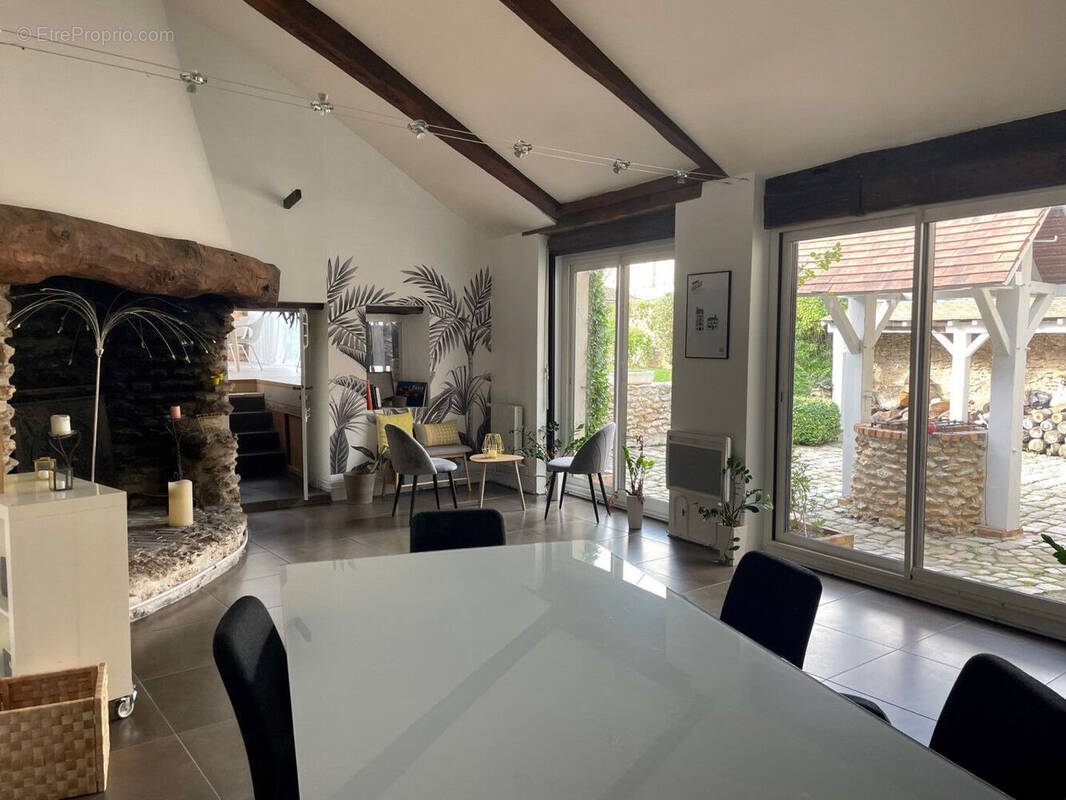 Maison à MONTFORT-L'AMAURY