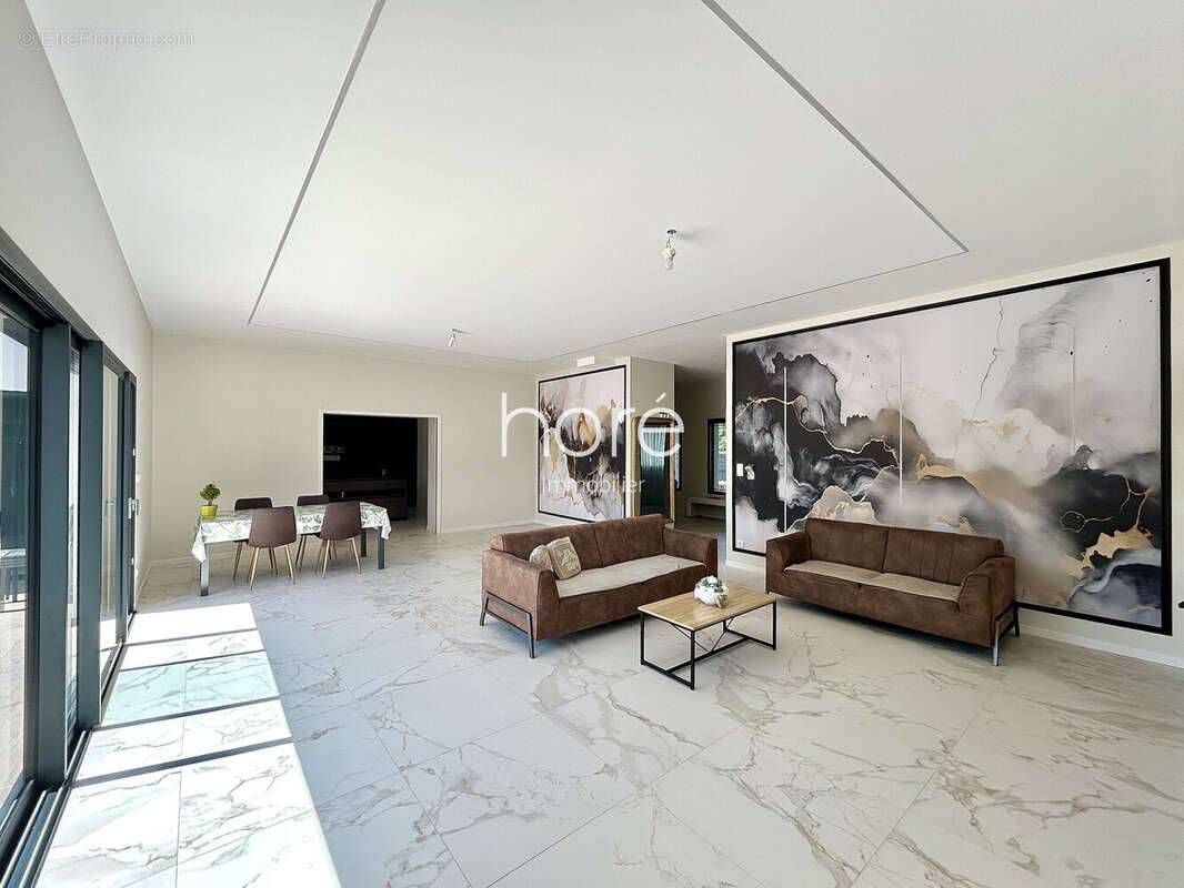 Maison 213 m² à May-Sur-Orne  - photo 2