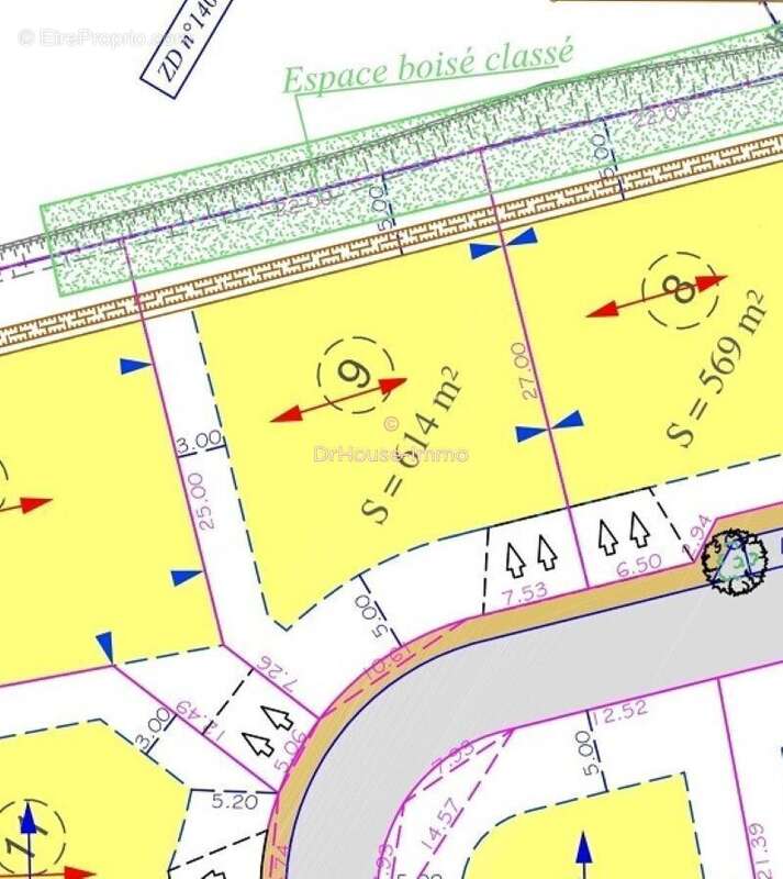 Terrain à SAINT-MARCEL-LES-SAUZET