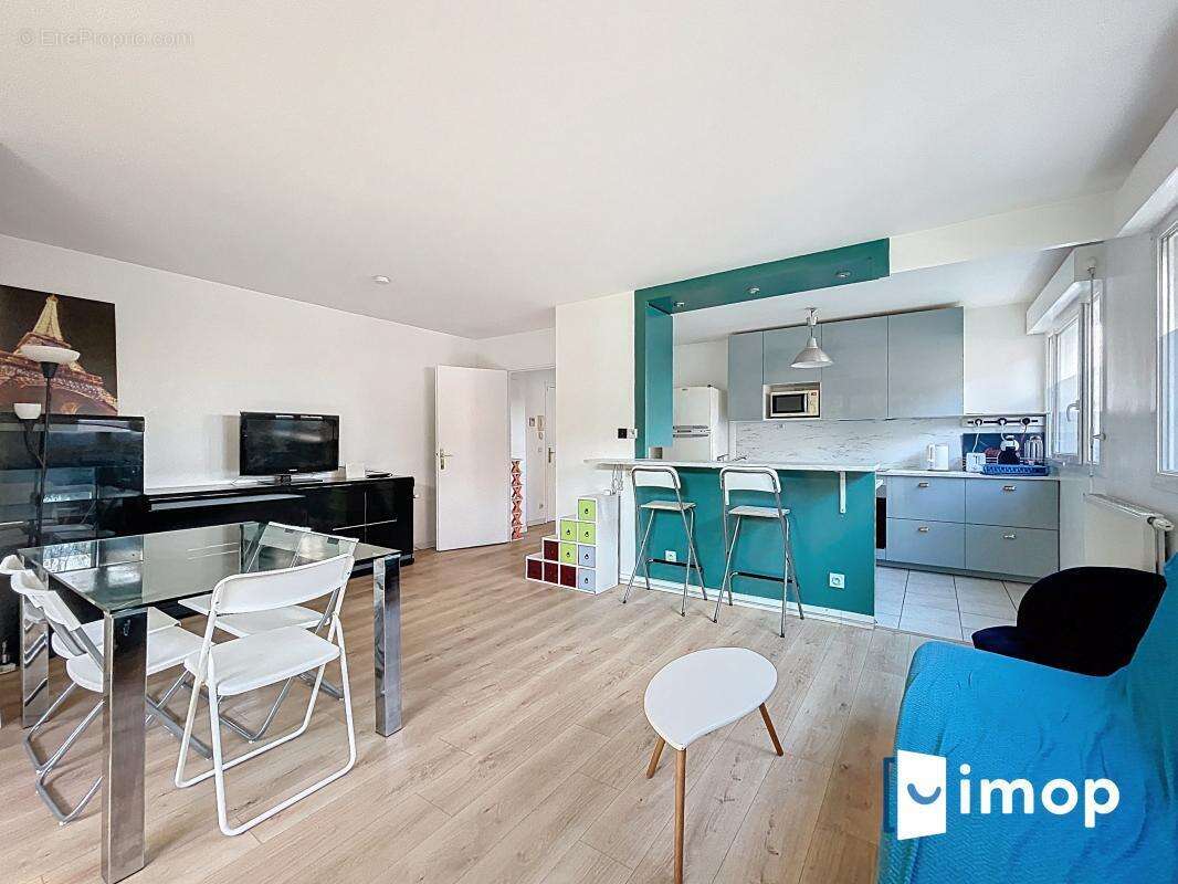 Appartement à FONTENAY-SOUS-BOIS