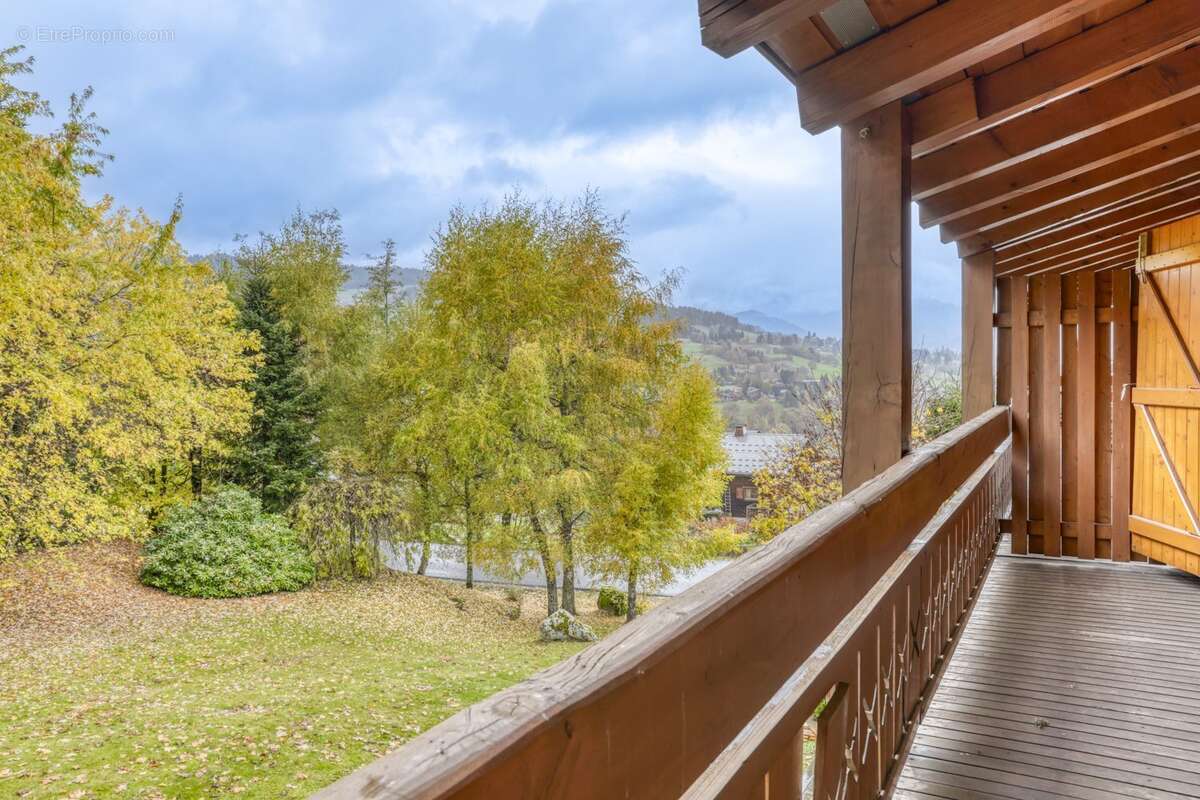 Appartement à DEMI-QUARTIER