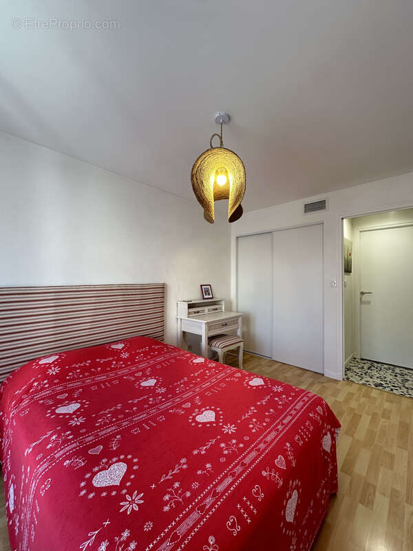 SAINT CYPRIEN. A vendre grande maison 170m2, 6 chambres, superbe terrasse de toit - photo 11