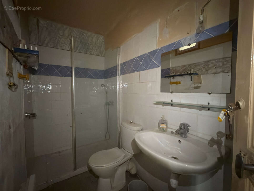 Appartement T2 + studio attenant Le Luc 70 m2 - photo 11