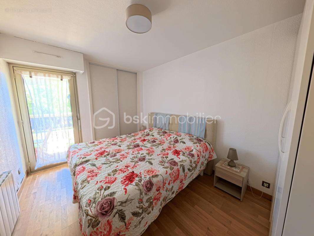 Appartement à VALLAURIS