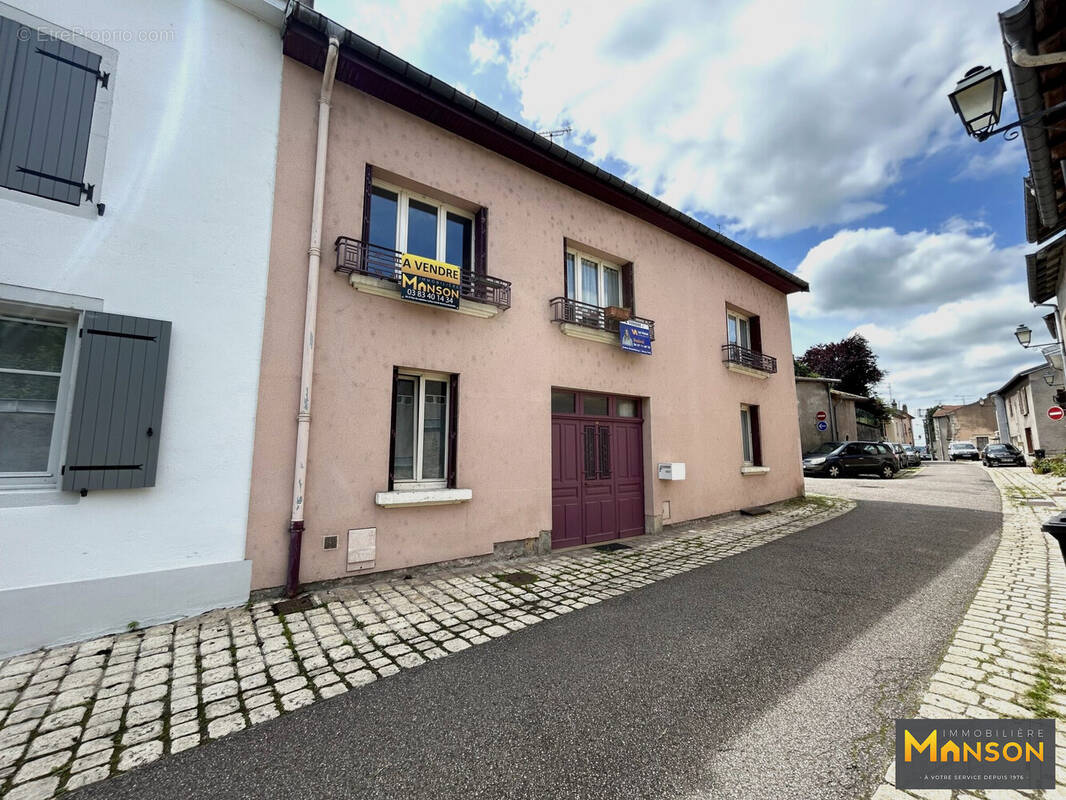 façade - Maison à PONT-SAINT-VINCENT