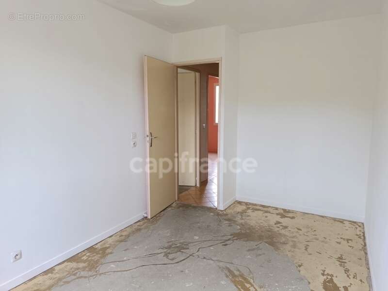 Maison à VILLENEUVE-SUR-YONNE