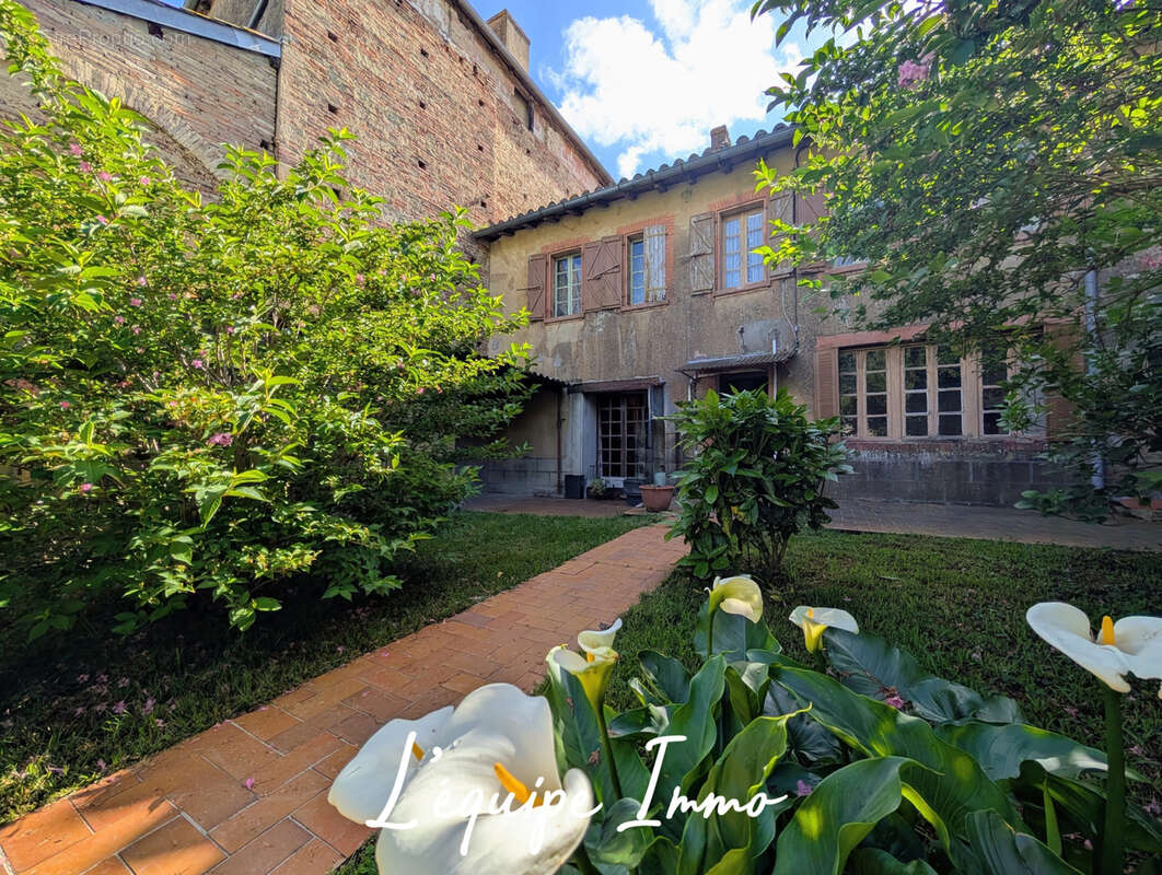 Maison à MONTPEZAT