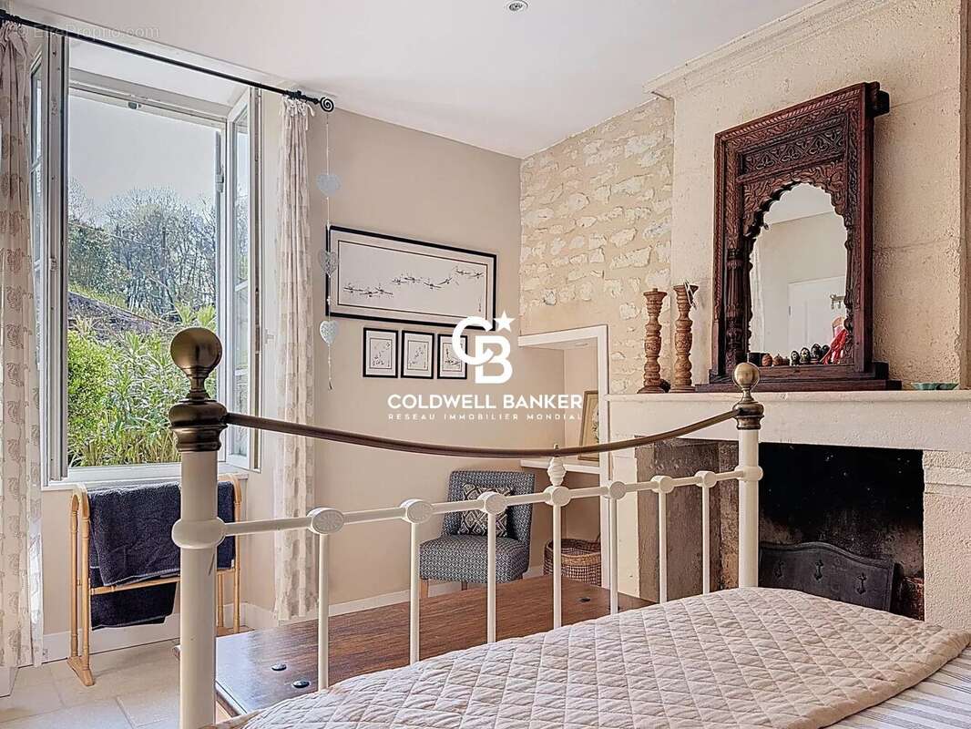 Maison à DOMPIERRE-SUR-CHARENTE