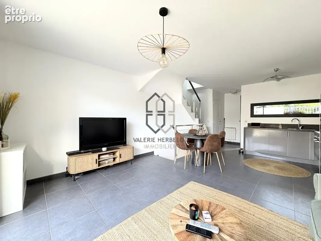 Jolie maison moderne et fonctionnelle - photo 6