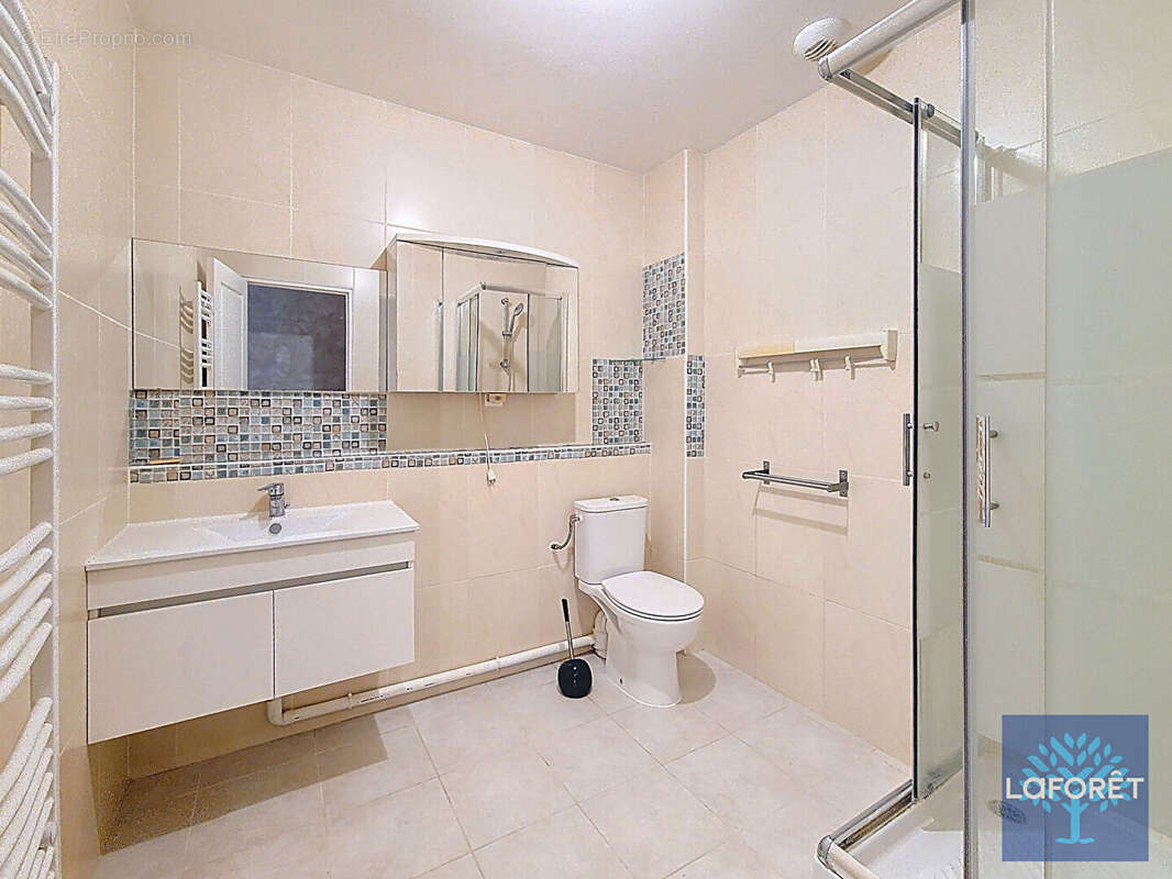 Appartement à BRIERES-LES-SCELLES