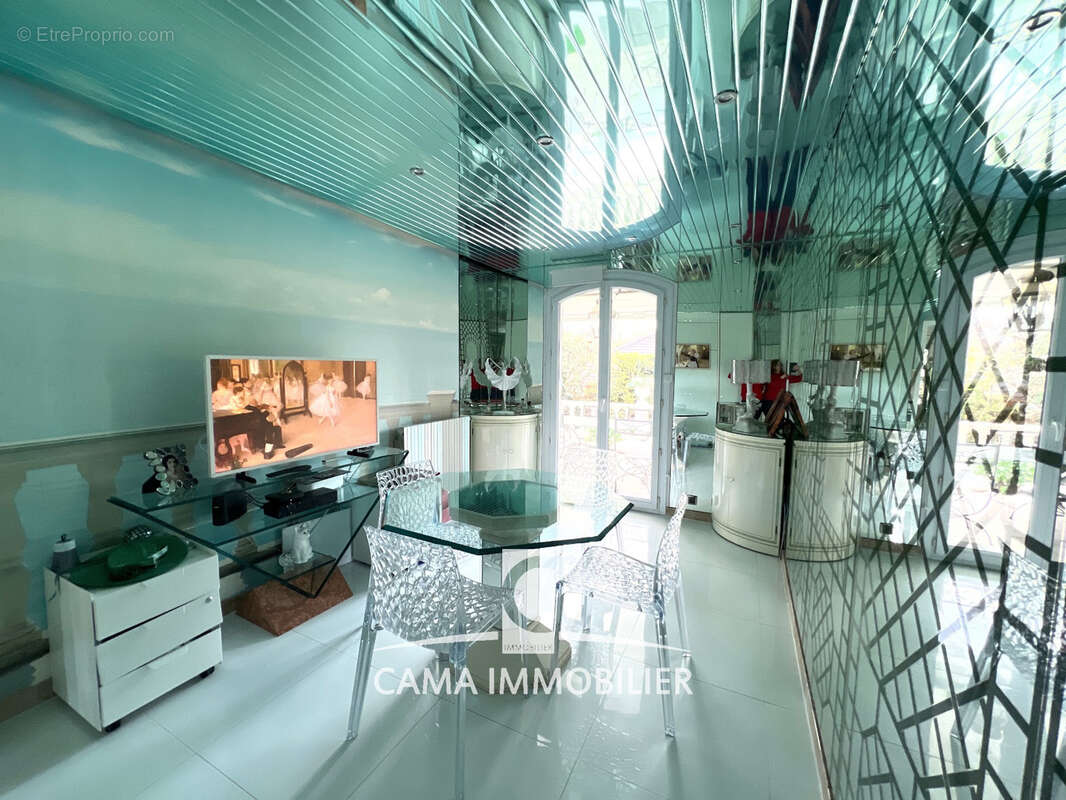 Maison à FONTENAY-LE-FLEURY